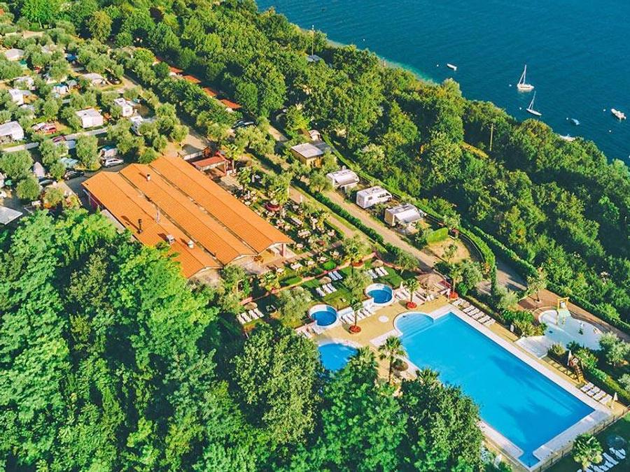 Weekend Glamping Resort.