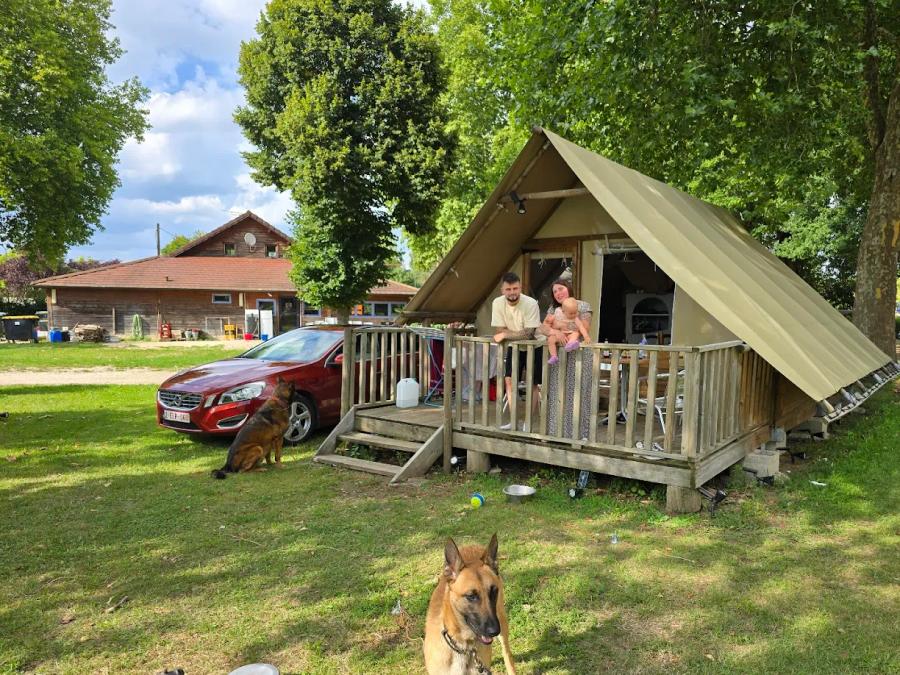 Camping de l'Arquebuse.
