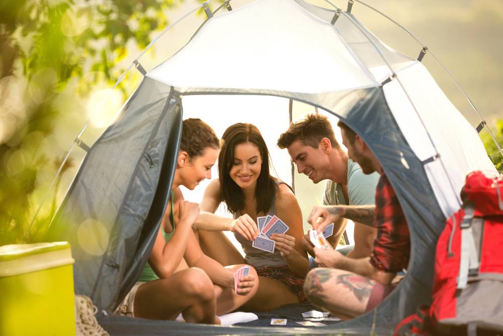 Partir en camping pour jouer la carte locale-1