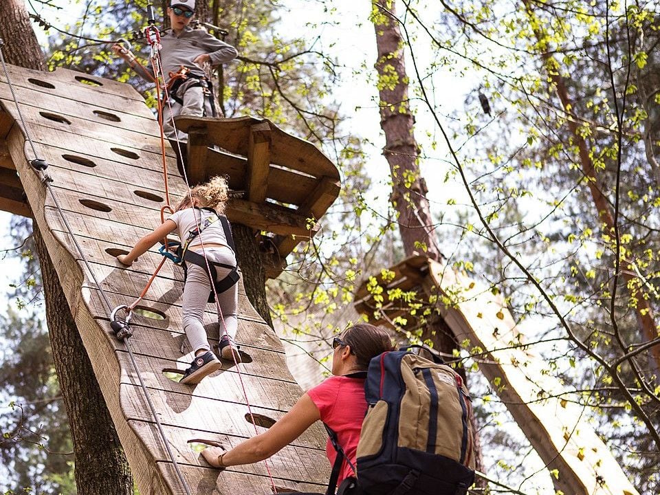 Quels sports de plein air peut-on pratiquer près d’un camping en Charente-Maritime ?
