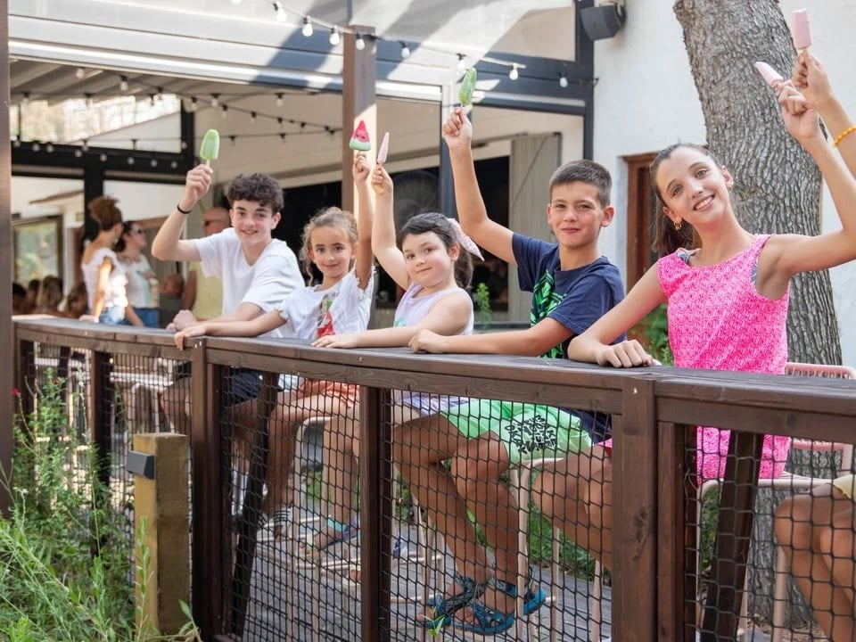 Quelles activités culturelles peut-on pratiquer durant un séjour en camping en Espagne ?