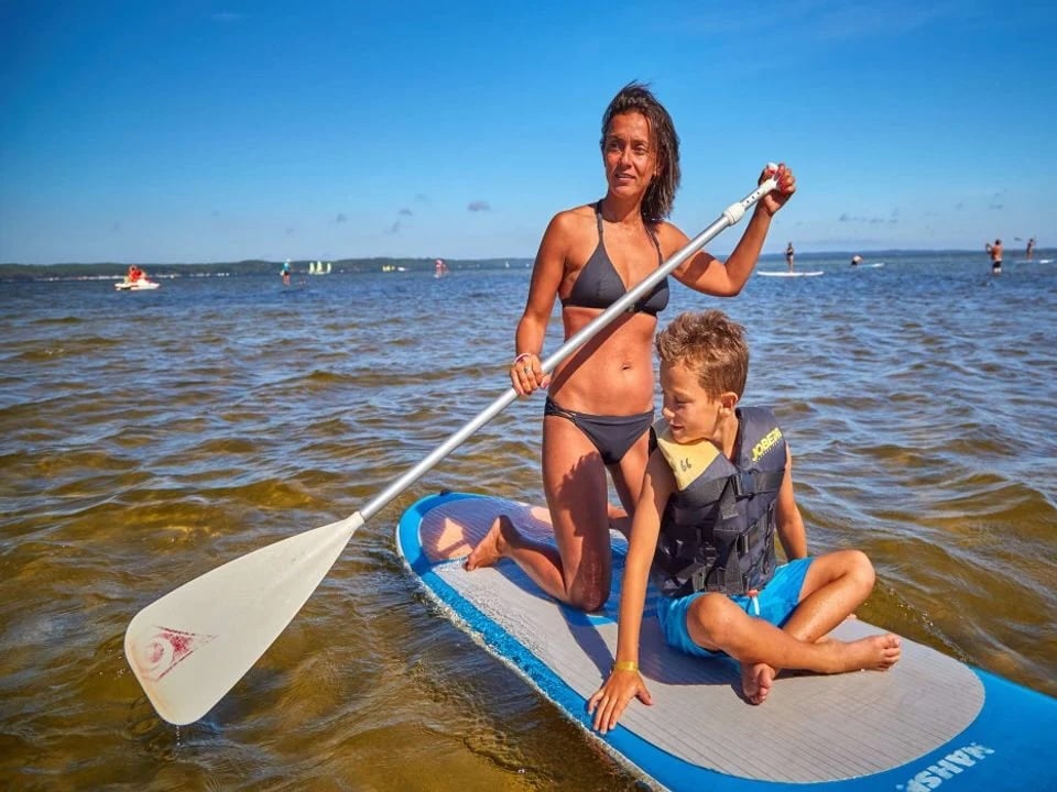 Quelles activités nautiques tester près d’un camping dans les Landes ?