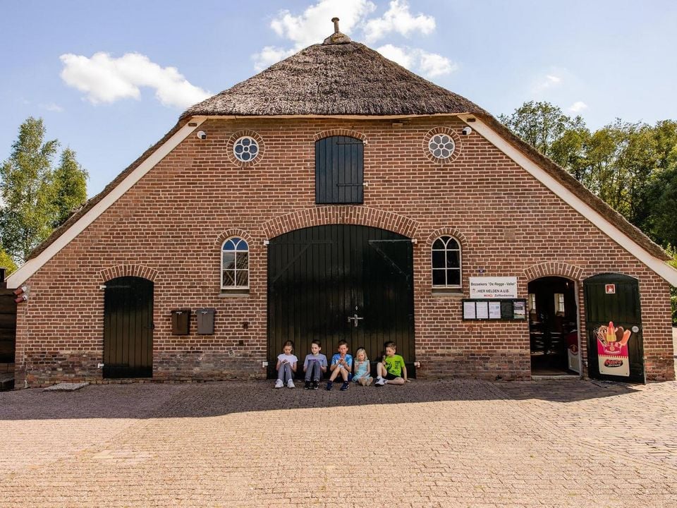 Charmecamping&Appartementen De Regge-Vallei