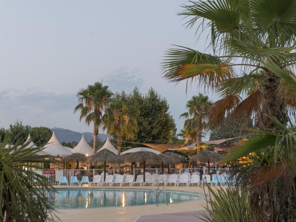 Camping Siblu Le Montourey 4*, Frejus, Cote d'Azur, France avec Voyages