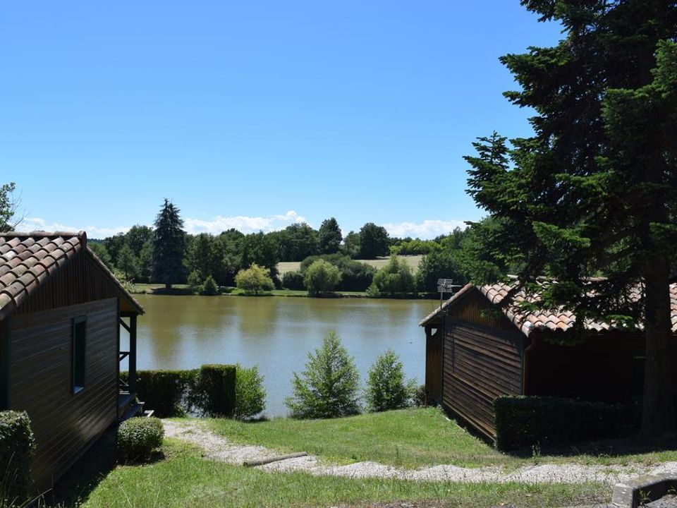 France - Sud Ouest - Boulogne sur Gesse - Camping Village Vacances du Lac 2*