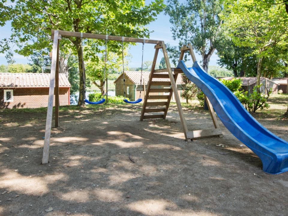 France - Sud Ouest - Badefols sur Dordogne - Camping Les Bö-Bains 4* - Vente Flash