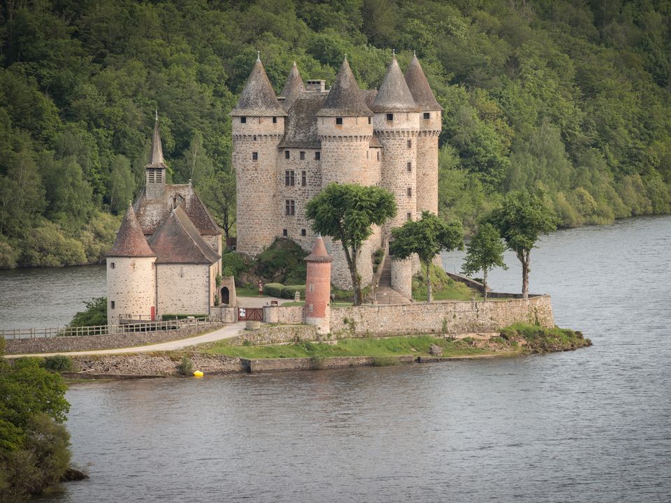 France - Auvergne - Beaulieu - Camping L'Air du Temps, 4*