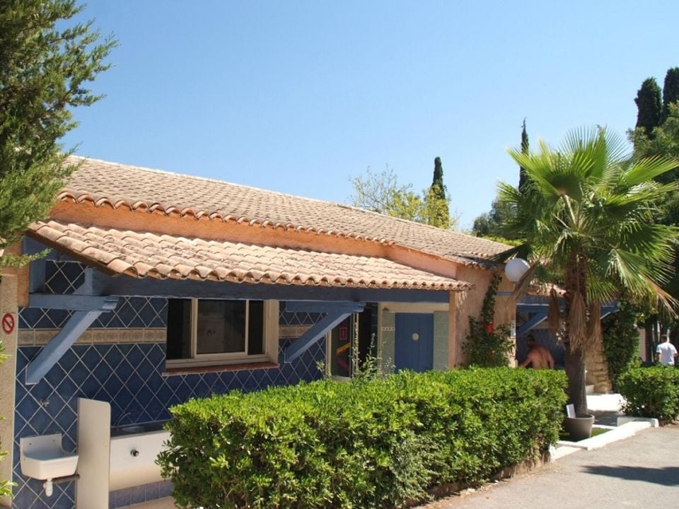 Camping de La Baie 4*, Cavalaire sur Mer, Cote d'Azur, France avec Voyages Leclerc Campings Camping de La Baie 4*, Cavalaire sur Mer, Cote d'Azur, France avec Voyages Leclerc Campings