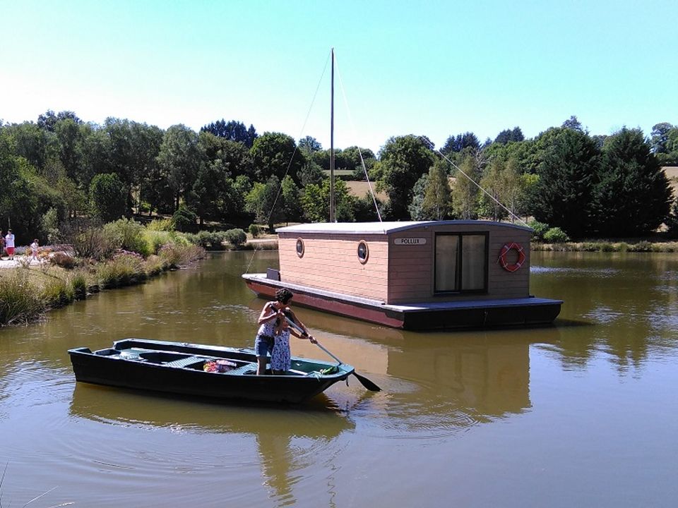 France - Limousin - Chamberet - Camping Les Roulottes de Monedières 3*