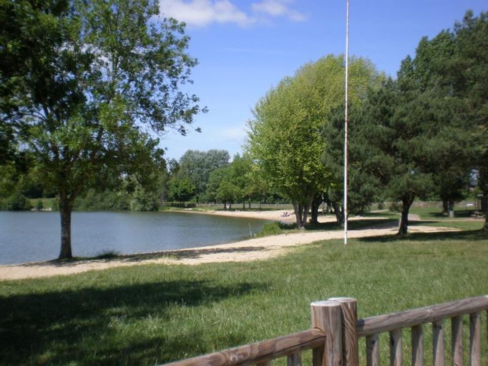 France - Centre - Châteauroux - Camping Le Rochat 3*