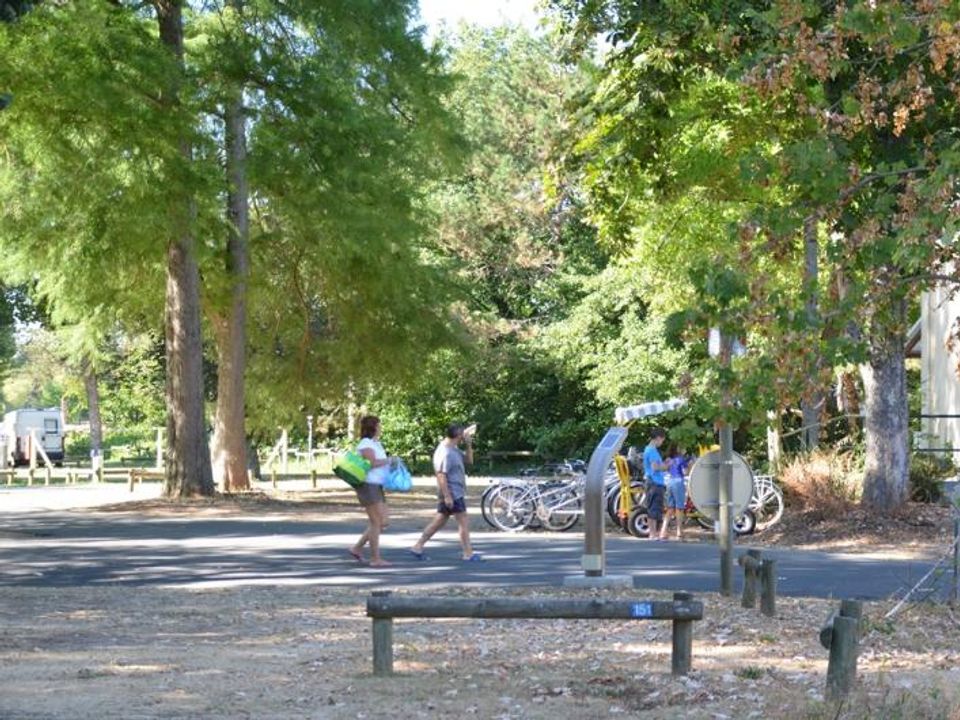 France - Centre - Châteauroux - Camping Le Rochat 3*