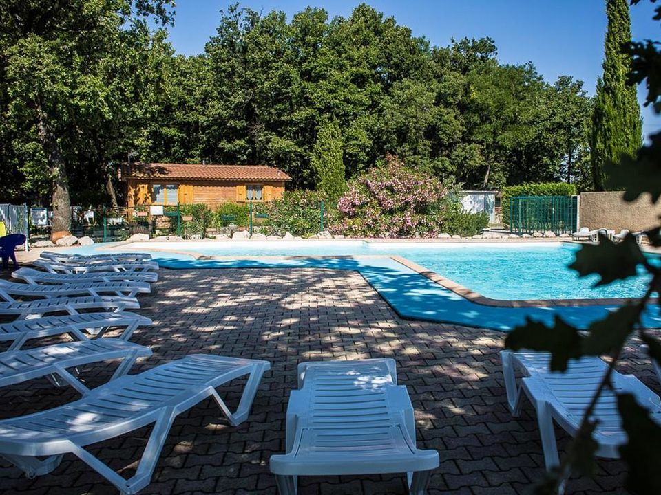 France - Languedoc - Domazan - Camping Le Bois Des Ecureuils 2*