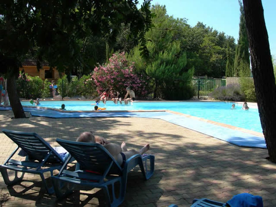 France - Languedoc - Domazan - Camping Le Bois Des Ecureuils 2*