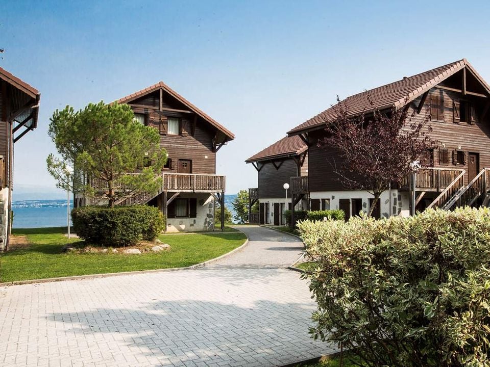 Residence Odalys Les Chalets D'evian Impasse Du Tir Aux Pigeons