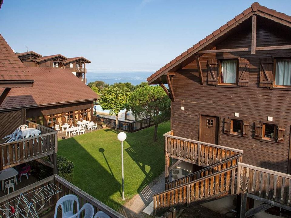 Residence Odalys Les Chalets D'evian Impasse Du Tir Aux Pigeons