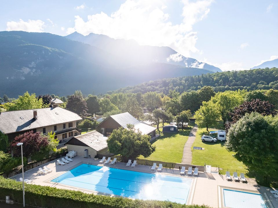 France - Alpes et Savoie - Doussard - Camping Romanée - la Ferme de Serraz, 5*