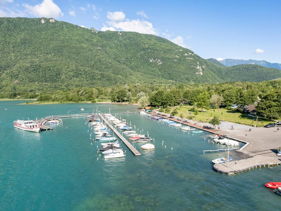 France - Alpes et Savoie - Doussard - Camping Romanée - la Ferme de Serraz, 5*