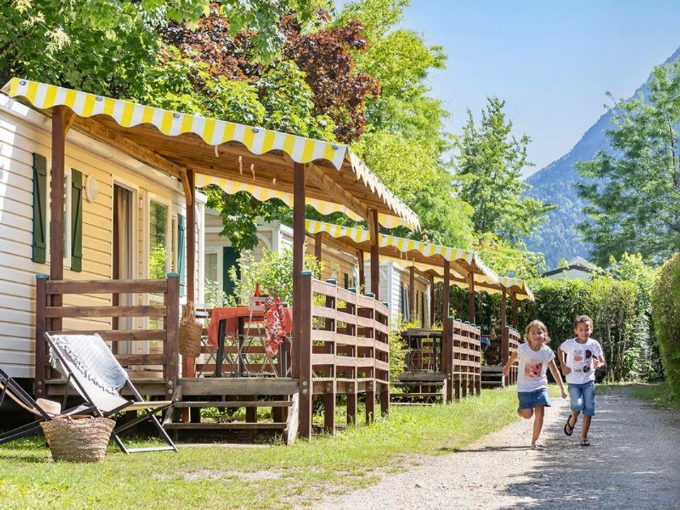 France - Alpes et Savoie - Doussard - Camping Romanée - la Ferme de Serraz, 5*