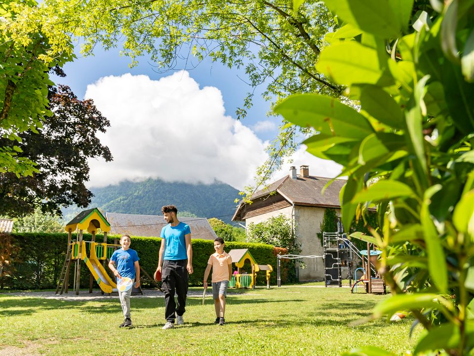 France - Alpes et Savoie - Doussard - Camping Romanée - la Ferme de Serraz, 5*