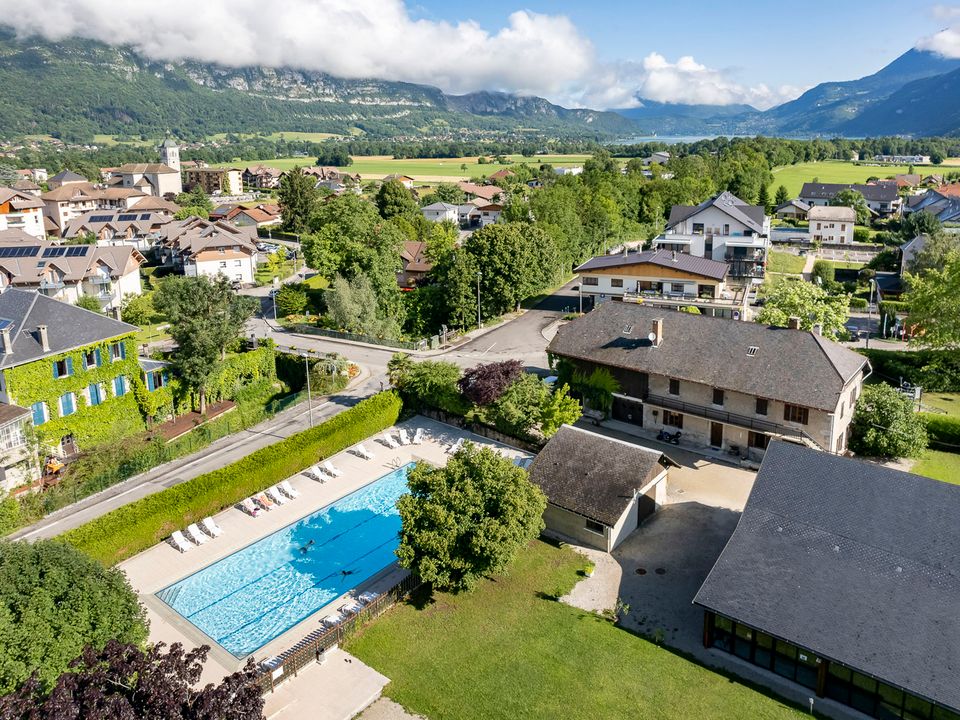 France - Alpes et Savoie - Doussard - Camping Romanée - la Ferme de Serraz, 5*