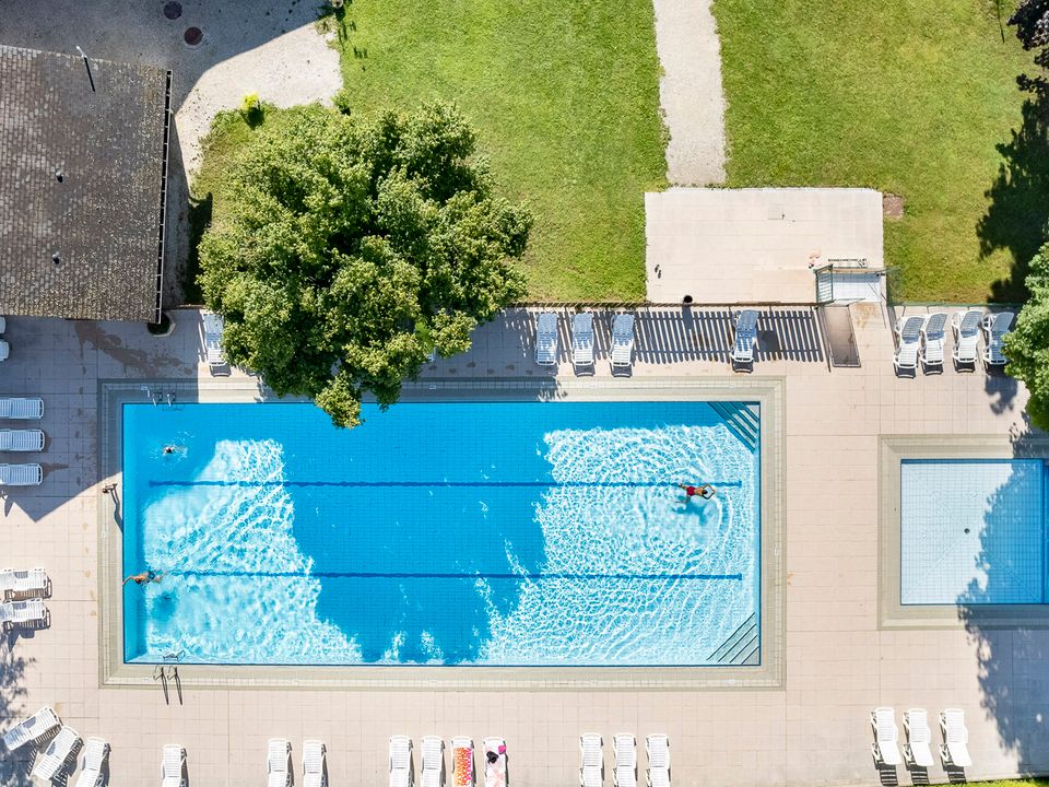 France - Alpes et Savoie - Doussard - Camping Romanée - la Ferme de Serraz, 5*