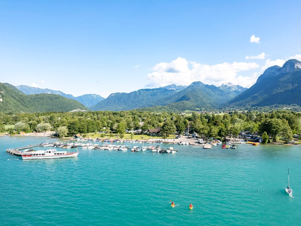 France - Alpes et Savoie - Doussard - Camping Romanée - la Ferme de Serraz, 5*