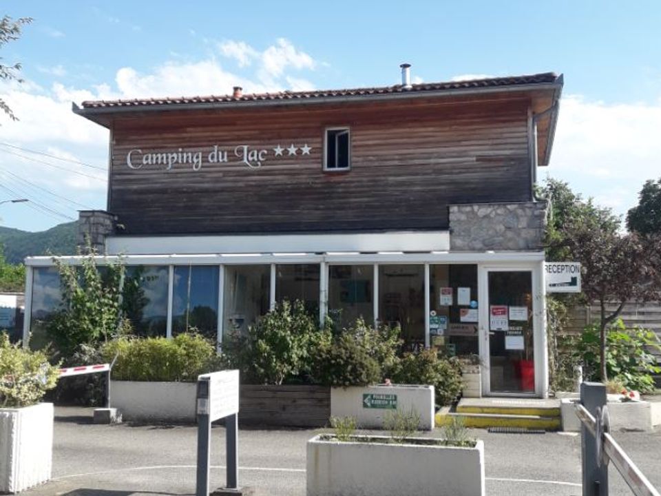 France - Pyrénées - Foix - Camping du Lac, 4*