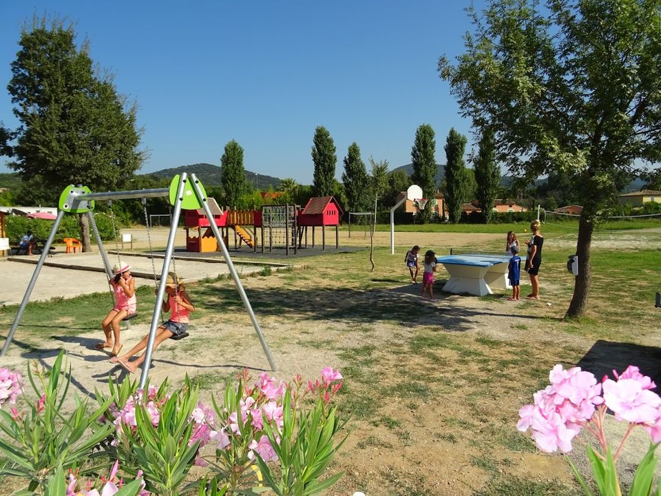 Camping Tikayan Domaine du Golfe de Saint Tropez 3*, Grimaud / Port