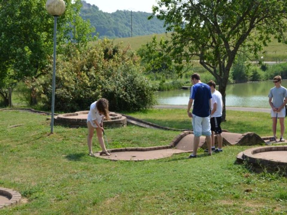 France - Bourgogne Franche Comté - Huanne Montmartin - Camping Du Bois De Reveuge, 4*