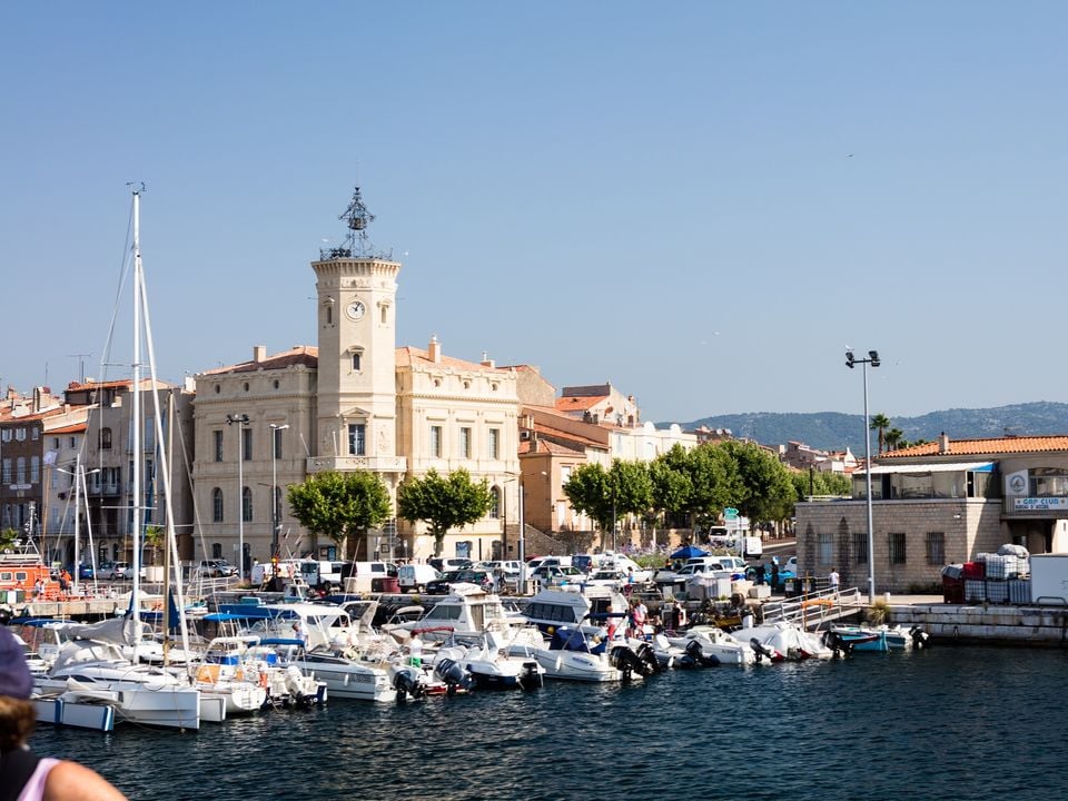 Camping La Baie des Anges, 4*, La Ciotat, Cote d'Azur, France avec Voyages Leclerc Campings