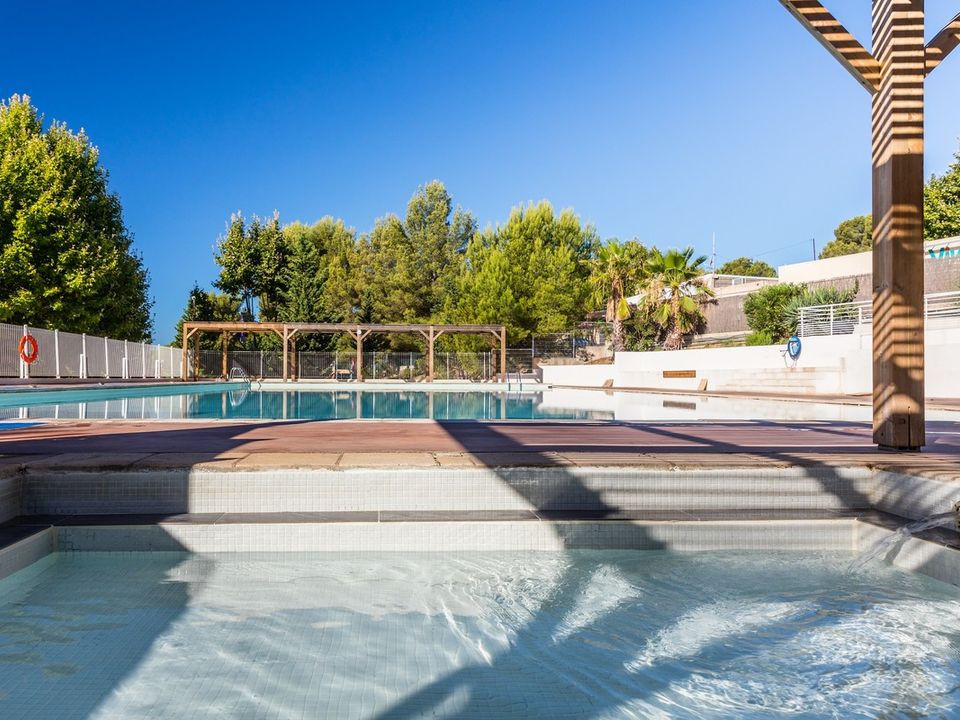 Camping La Baie des Anges, 4*, La Ciotat, Cote d'Azur, France avec Voyages Leclerc Campings