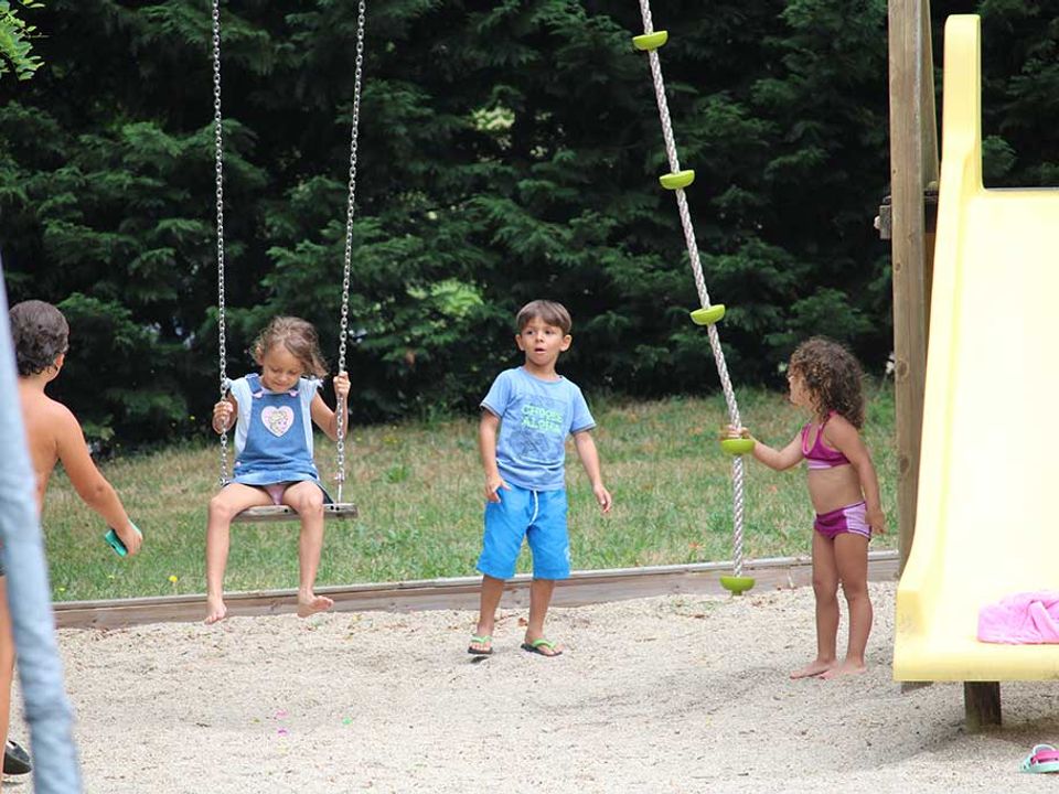 France - Sud Ouest - Laval de Cère - Camping du Lac, 3*