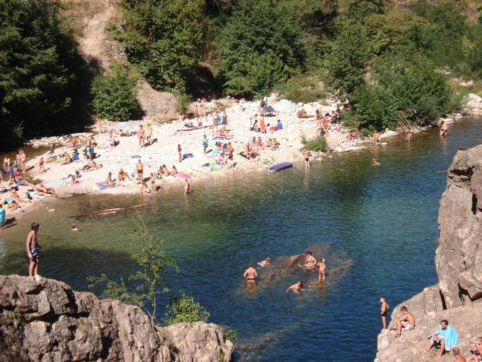 France - Rhône - Lavilledieu - Camping les Rives d'Auzon 3*