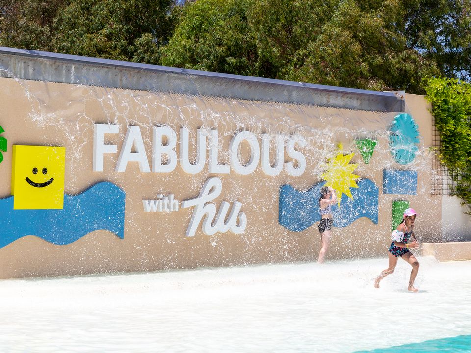 hu Fabulous Village, 4* - 3
