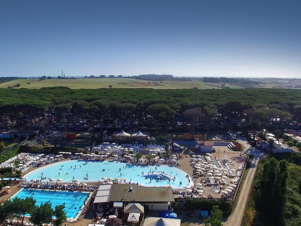 hu Fabulous Village, 4* - 16