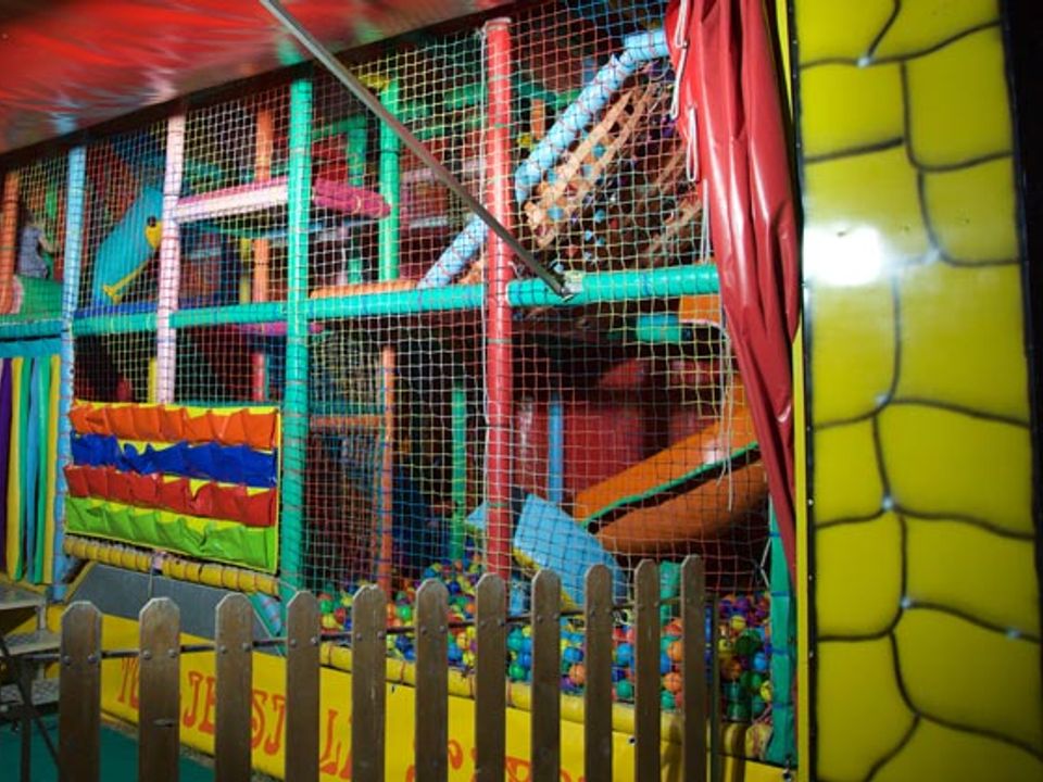 hu Fabulous Village, 4* - 51