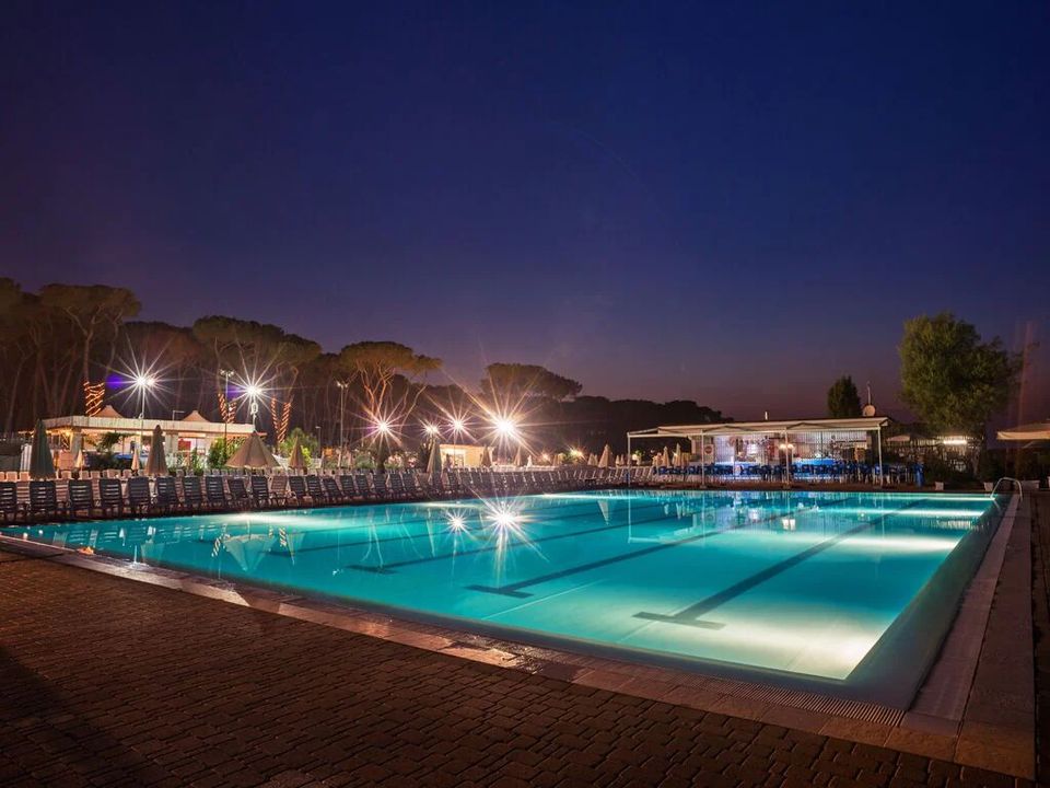 Italie - Rome - Fabulous village, 4*