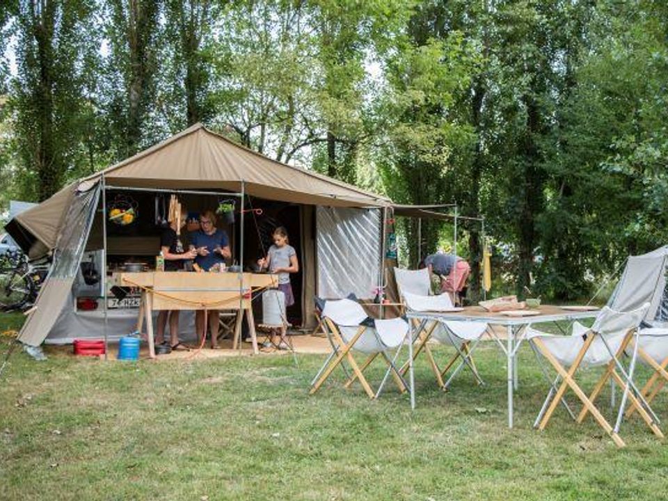 France - Poitou Loire - Grez - Camping Les Tournesols 3*