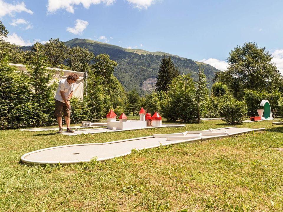 France - Rhône - Le Bourg d'Oisans - Camping Le Château de Rochetaillée 4*