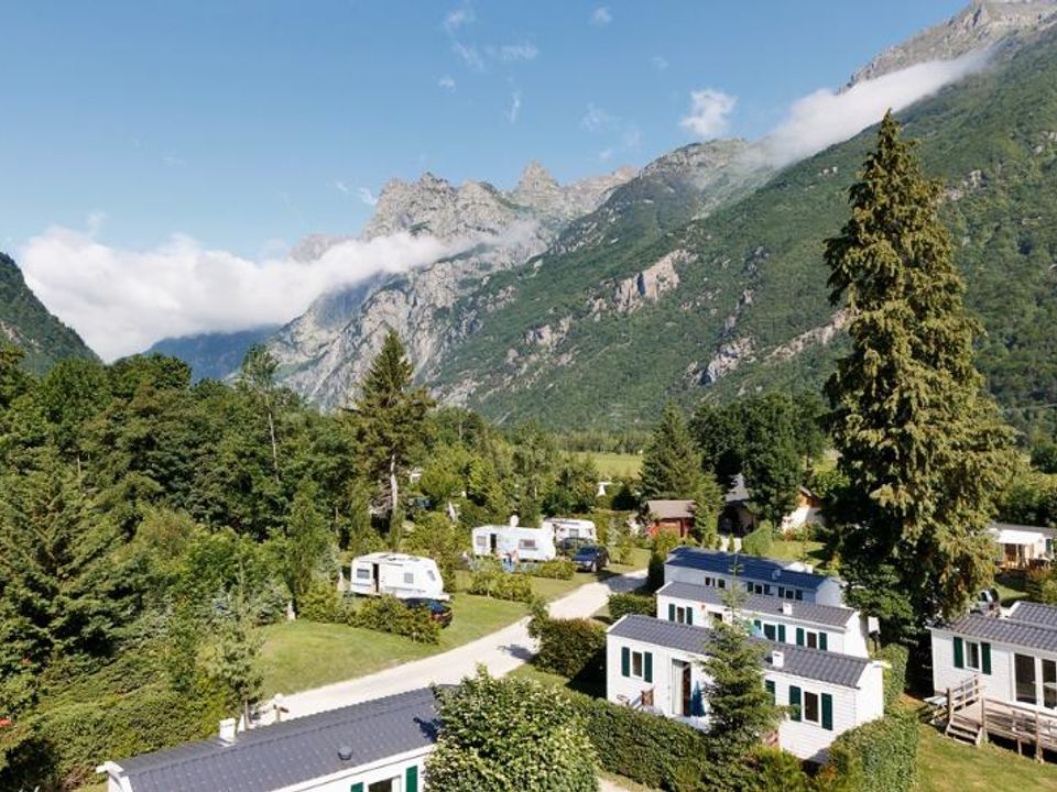 France - Rhône - Le Bourg d'Oisans - Camping Le Château de Rochetaillée 4*