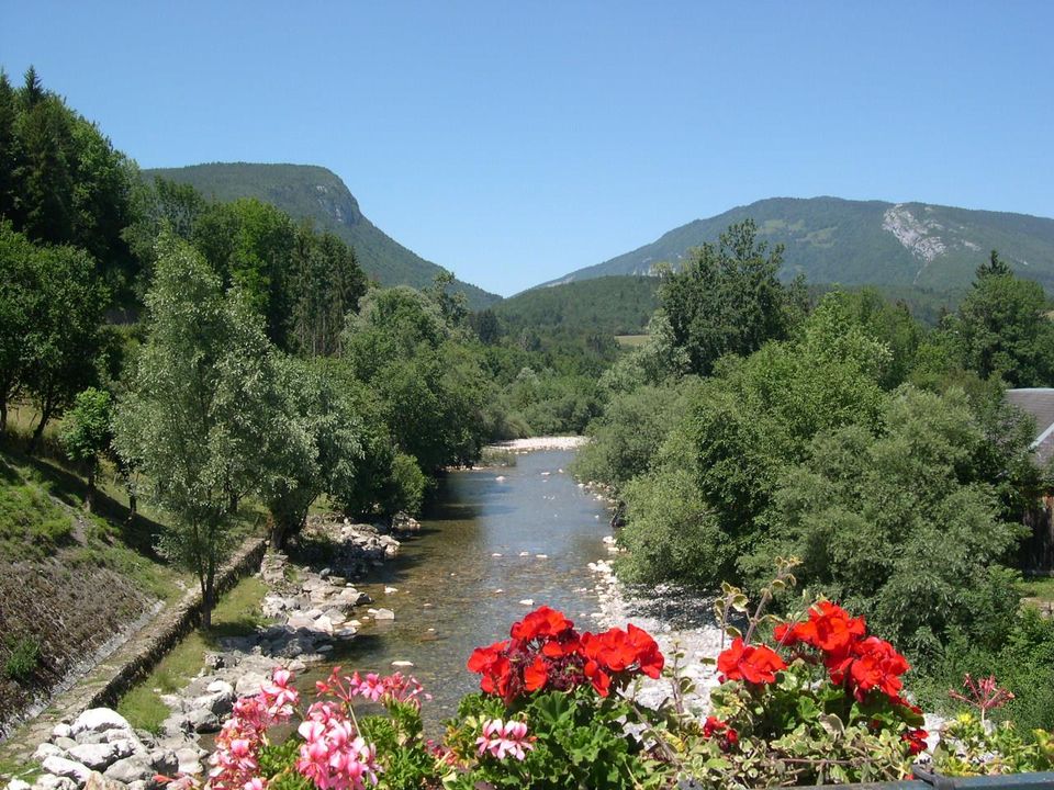 France - Alpes et Savoie - Lescheraines - Camping L'Ile du Cheran 3*