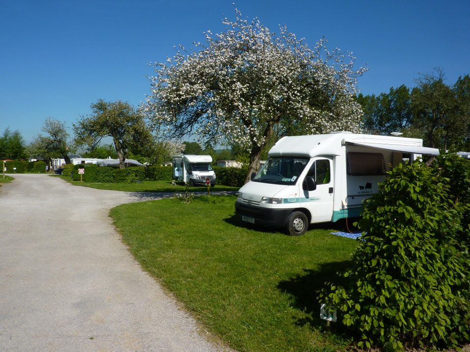 France - Nord et Picardie - Licques - Camping Les Pommiers des 3 Pays, 4*