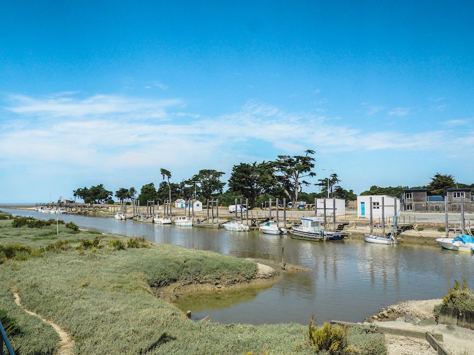 Camping Hermitage Des Dunes To Les Moutiers En Retz Rates And Reservations