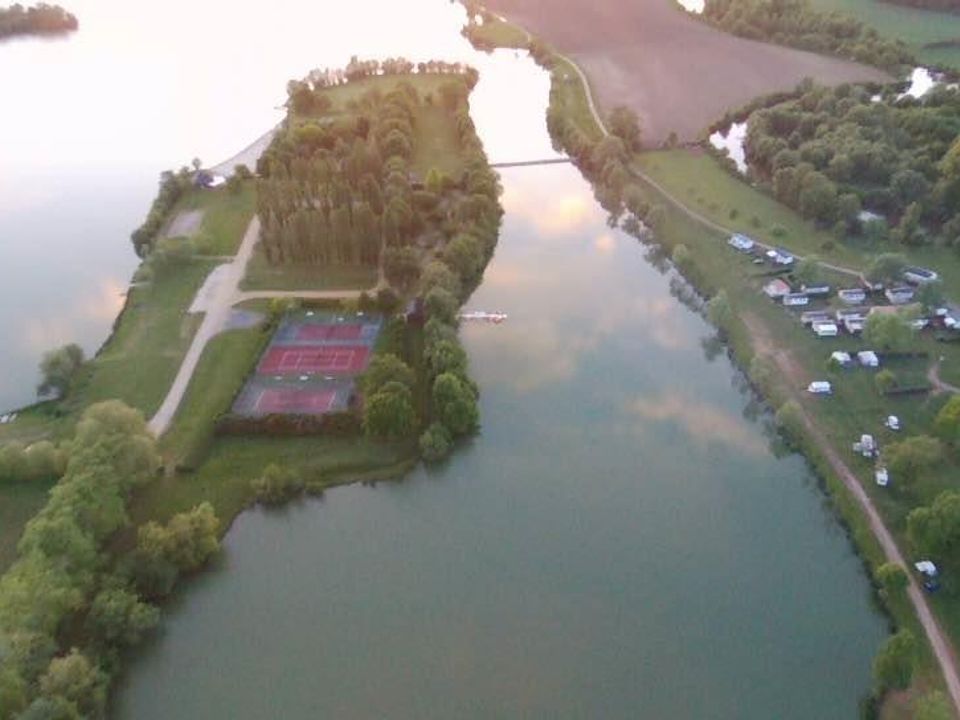 France - Poitou Loire - Marçon - Camping Lac des Varennes 3*