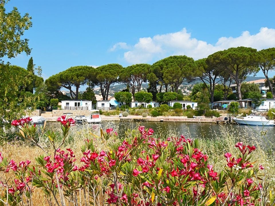 Camping Les Cigales - Camping Alpes-Maritimes