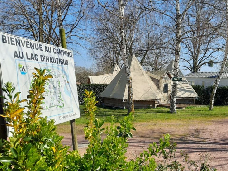 Camping Au Lac d'Hautibus - Camping Deux-Sevres