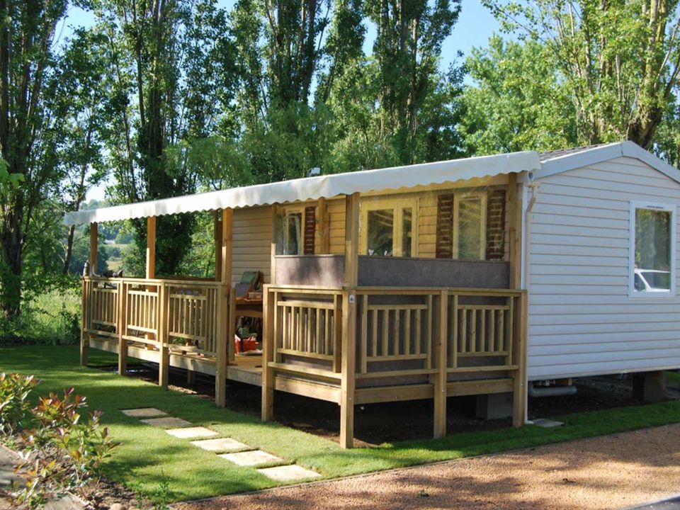 Camping Siblu Les Rives de Condrieu - Funpass inclus, 4* - 5