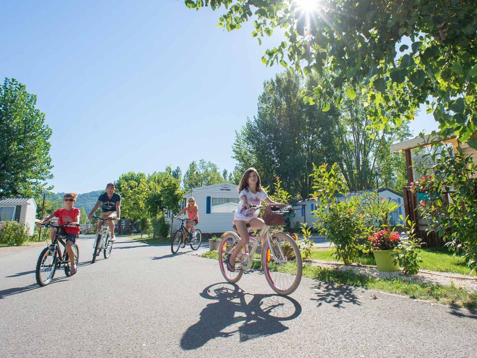 Camping Siblu Les Rives de Condrieu - Funpass inclus, 4* - 14