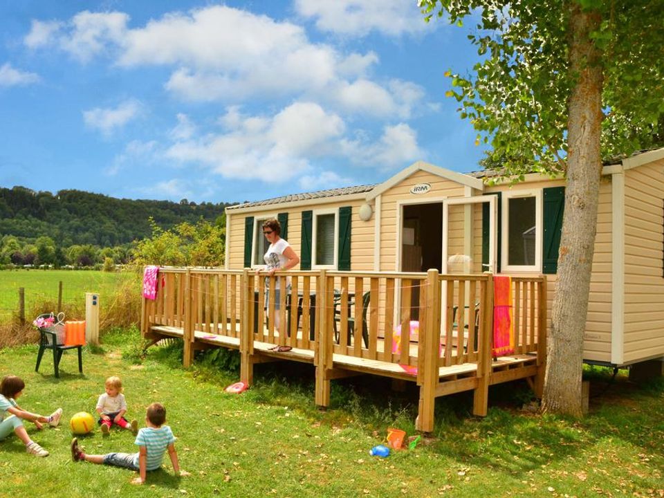 France - Auvergne - Murol - Camping Paradis - L'Europe, 4*