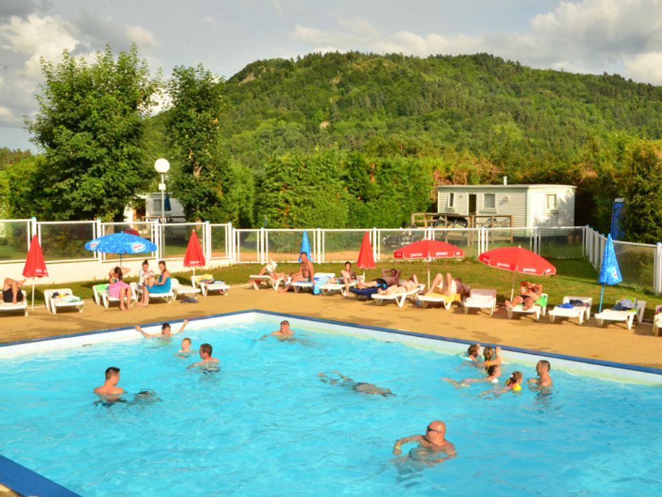 France - Auvergne - Murol - Camping Paradis - L'Europe, 4*